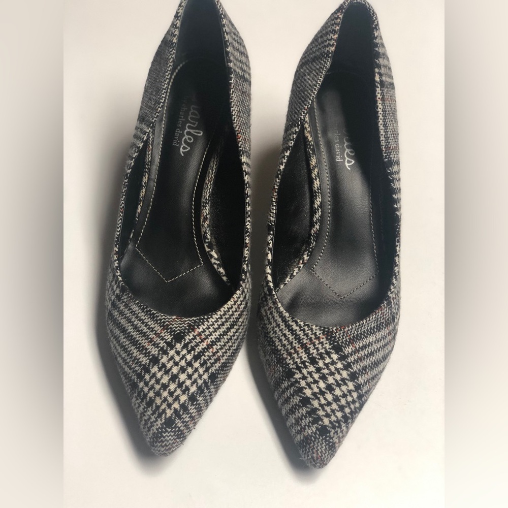 Charles By Charles David Size 7.5 M Plaid Pointed-Toe Pumps - Black/Red/White